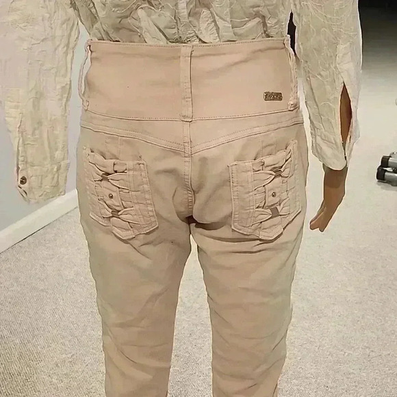 Kalowa pink jeans. very stretchy. - Picture 6 of 16